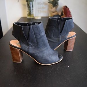 Steve Madden - Leather RICO Peep Toe Heel